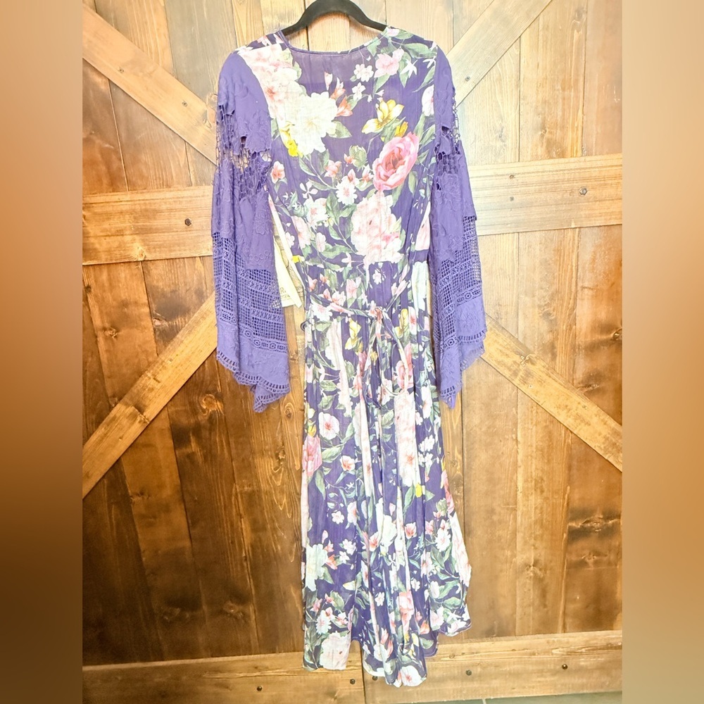 Aratta Silent Journey Wrap Kimono Crocheted Bell Sleeve Purple Floral Dress Sz S - Picture 8 of 10